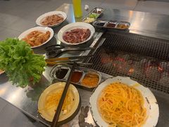 -马路牙子烧烤音乐酒馆(望京店)