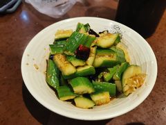 拍黄瓜-一棠龙虾•王牌虾球(光谷天地店)