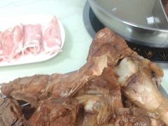-荣吉招牌自助骨头锅(顾乡店)