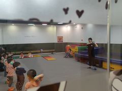 -爱威盛亲子俱乐部·纽约国际早托中心