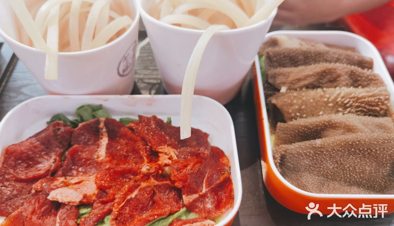 下班去吃生意也挺好的，推荐鸡胗，牛肉，粉条，土豆