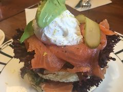 三文鱼水波蛋松饼-AFS Cafe & Canteen(闽江二路店)