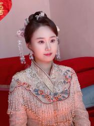 -LOVINA洛维娜婚纱礼服