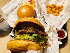 -The Habit Burger Grill 哈比特汉堡(复兴soho店)