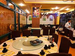 大堂-刘姐啤酒鱼民族演艺餐厅(西街总店)