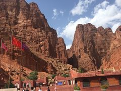 -天山神秘大峡谷