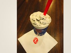 -DQ·蛋糕·冰淇淋(新玛特分店)