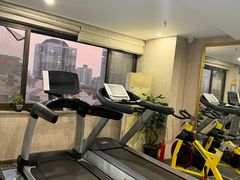 -迈劲健身专业私教(朝青汇店)