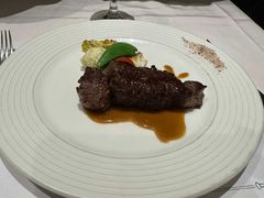 -雅室牛排(仁爱圆环店)