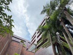 -香港大学
