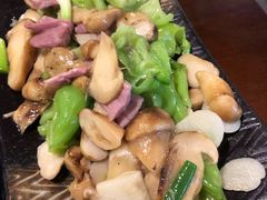 火腿炒松茸-紫滇源云南生态菜(丹凤街店)