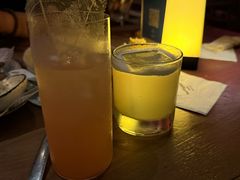 -FOUR PLAY BAR
