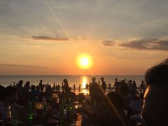 -金巴兰海滩烛光bbq