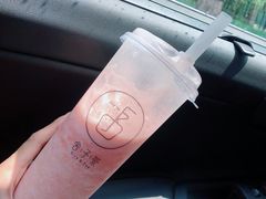 冰淇淋莓莓-舍予茶(桂林路店)
