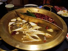 -沸炉重庆老火锅(军事博物馆店)