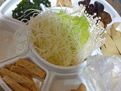 -鸡遇虾煲干锅火锅(小寨金莎店)