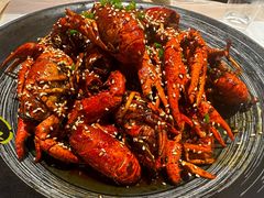 -肥肥虾庄·金牌油焖大虾(首义路店)