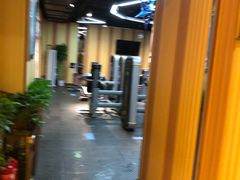 -宝德龙游泳健身