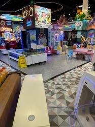 -卡通尼乐园(武汉凯德1818店)