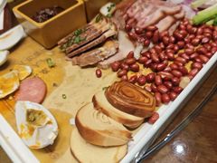 -东口码头·烧鸽子·鱼头泡饼·地方菜(金鹰悦城店)