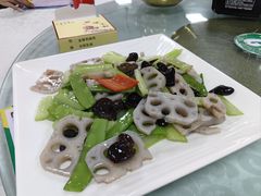 -岭下农庄·农家菜·野生大头鱼·公司团建(福永凤凰山店)