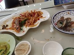 -覃记海鲜美食餐厅