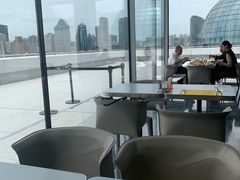 靠窗位-璞渼咖啡 ROOF P.M. Café(浦东美术馆店)