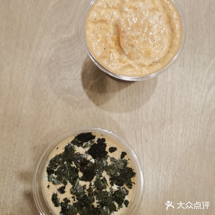 石墙里炸出的一隅艺术之家