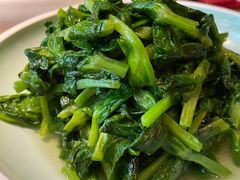 豌豆尖清炒-中8楼风尚云南菜(颐堤港店)