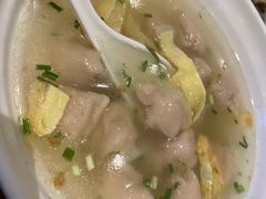 刀鱼馄饨-老半斋(福州路店)