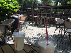 露天位-COSTA COFFEE(西湖天地店)