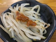 -丽虹云南过桥米线(兴工街店)