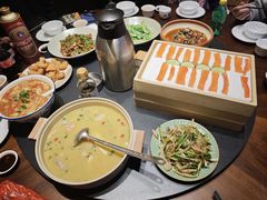 -壹湖两岸·鱼鲜山里菜(东江湖店)