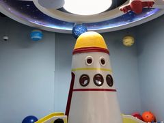 -小门牙好性格托育(北外滩中心)