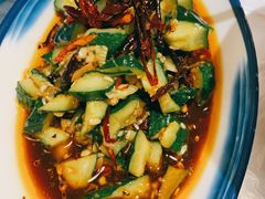-霄汉牛三鲜湖北砂锅菜(万松园2店)