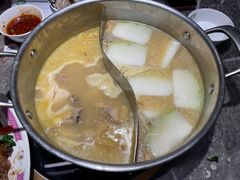 -禄婶鸡煲·打边炉