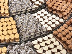 -Laderach 莱德拉(上海环贸iapm店)