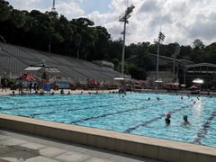 -越秀山游泳场