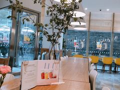 大堂-Blueglass酸奶(财富购物中心店)