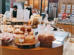面包甜点陈列柜-西村叔叔的店·面包·甜品·蛋糕(清河万象汇店)