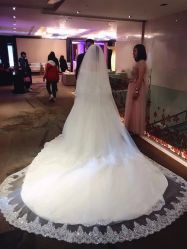点击看大图 -拉瑞娜LaReine婚纱礼服高级定制