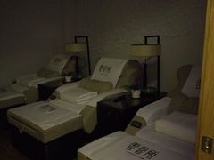 -新盈光·云会所(百丈东路店)
