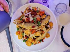 -海盗船. 龙虾烧烤. 酒馆