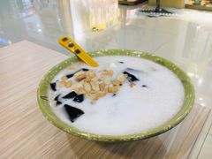 椰奶烧仙草-溢仙茶(中防万宝城店)