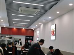 大堂-张妈台式锅烧(深大店)