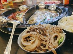 -重庆川渝肥妹火锅