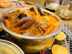 -鑫釜山海鲜烧烤(鑫丰国际店)