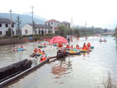-仙山谷激浪漂流