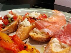 开胃面包片-Osteria意大利餐厅
