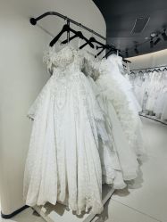 -城市花园婚纱摄影